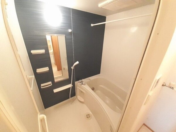 バス／シャワールーム等(同一タイプ)