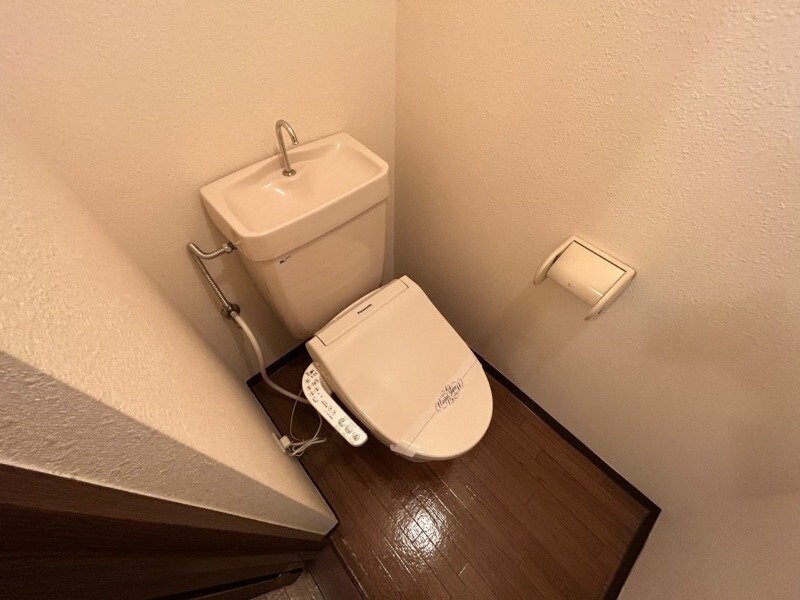 物件内観写真11　(トイレ)