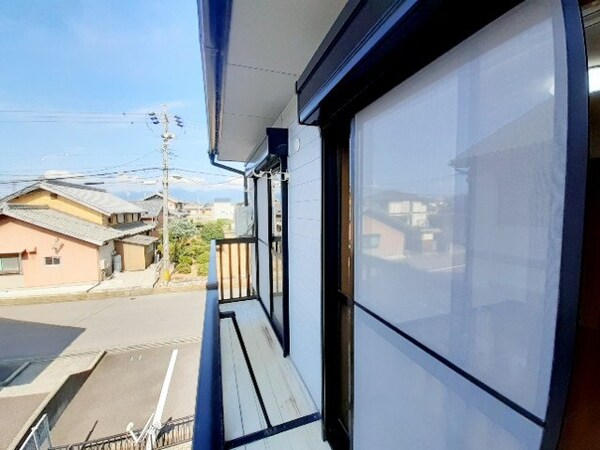 バルコニー(同じ物件、別部屋の写真です)
