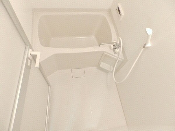 バス／シャワールーム等(同物件別部屋写真)