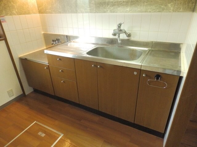 物件内観写真8　(キッチン別部屋同タイプ)