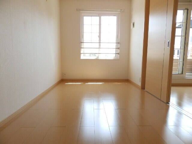 物件内観写真10　(同型反転写真です。)