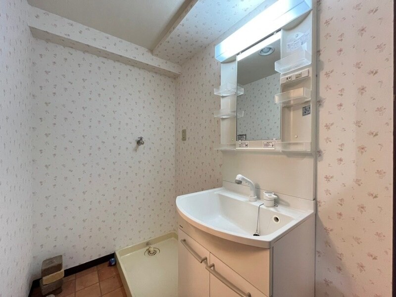 物件内観写真8　(洗面所)