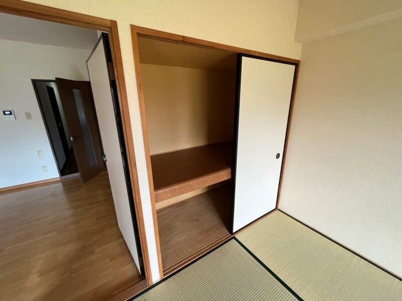 物件内観写真9　(収納)