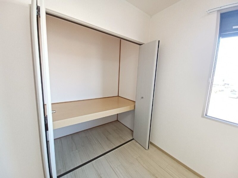 物件内観写真14　(収納)