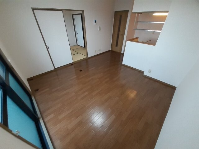 物件内観写真11　(同タイプの部屋写真です。)