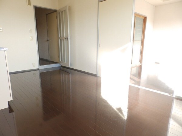 その他(別部屋同型写真です)