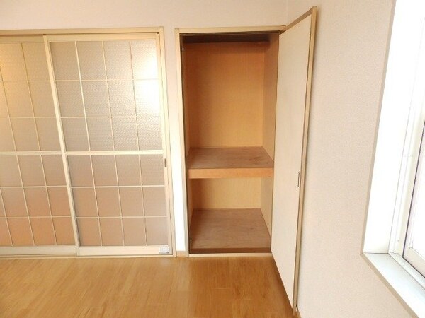 収納(同物件別部屋)