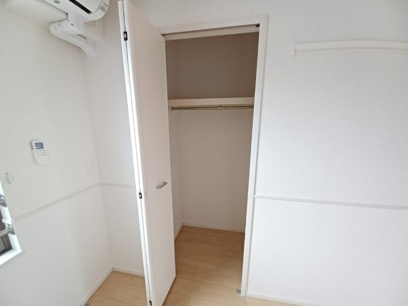 物件内観写真12　(同タイプの部屋写真です。)