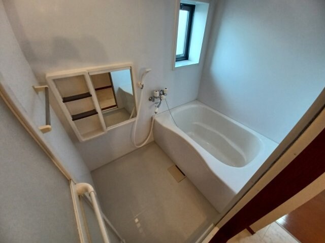 物件内観写真9　(同型参考写真)