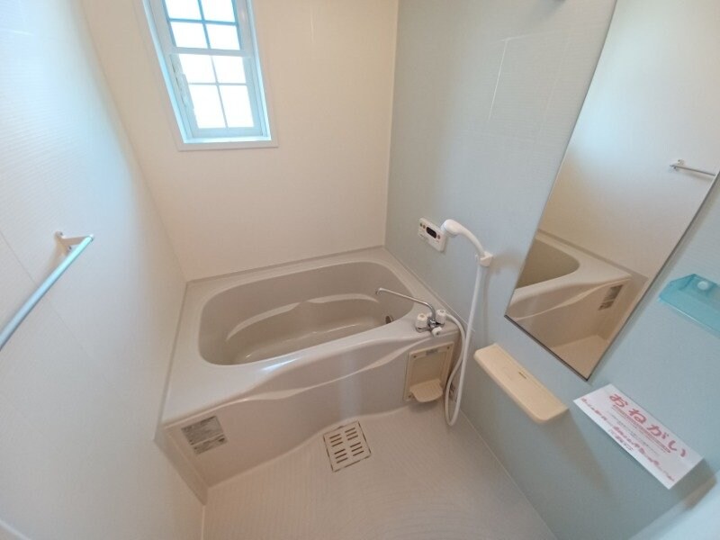 物件内観写真8　(同タイプの部屋写真です)