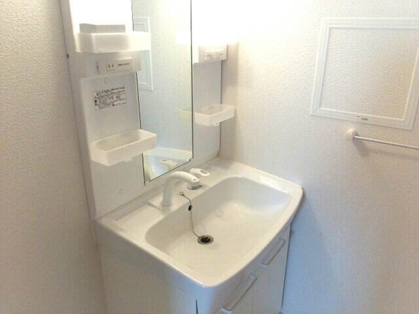 洗面所(同タイプの部屋写真です)