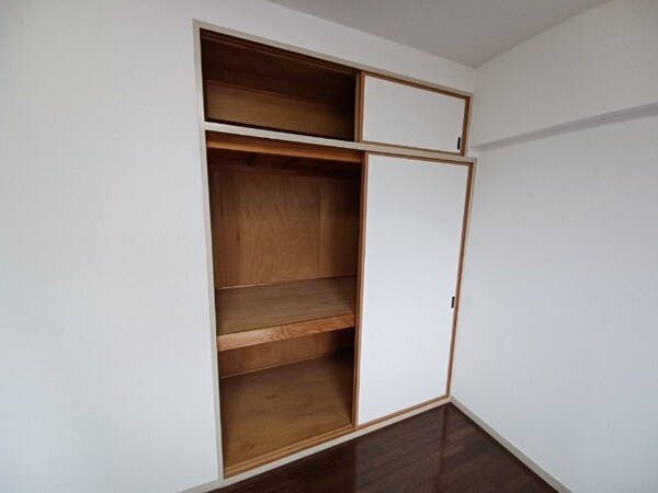 収納(同物件別部屋写真)