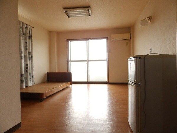 居室・リビング(同タイプのお部屋の写真です)