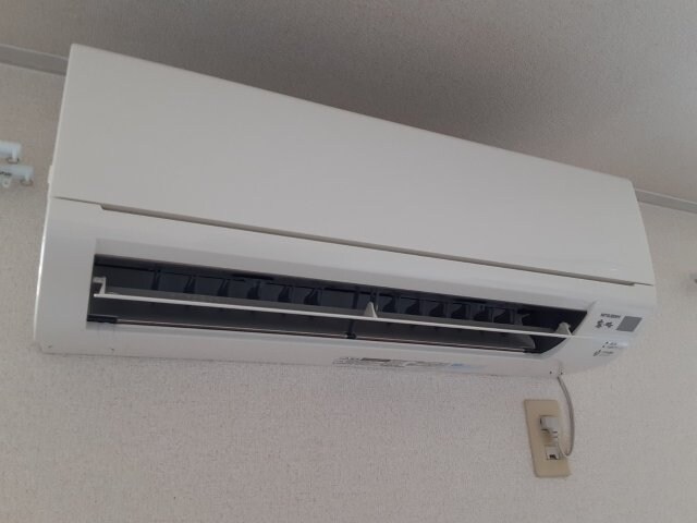 物件内観写真7　(同タイプの部屋写真です。)