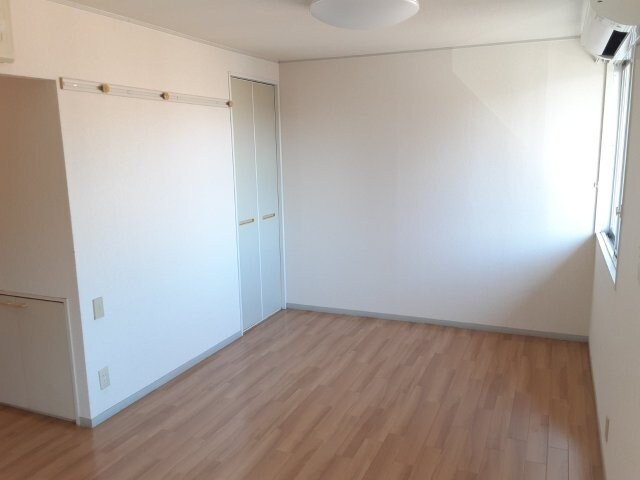 物件内観写真15　(同タイプの部屋写真です。)