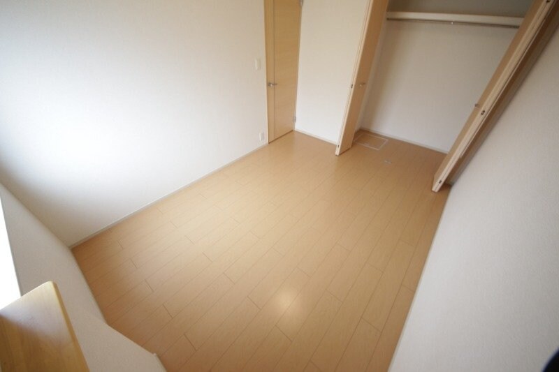 物件内観写真11　(別部屋反転写真です)