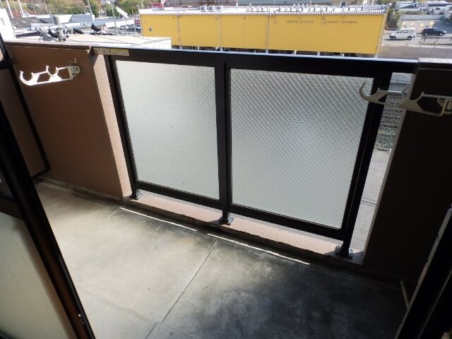 物件内観写真10　(同棟別部屋の写真です)