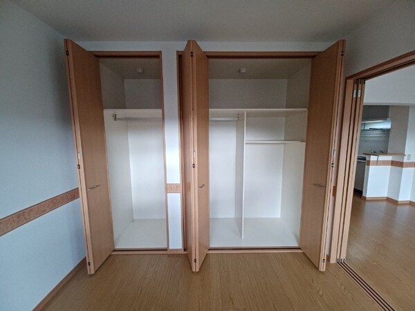 収納(同物件別部屋のお写真です。)