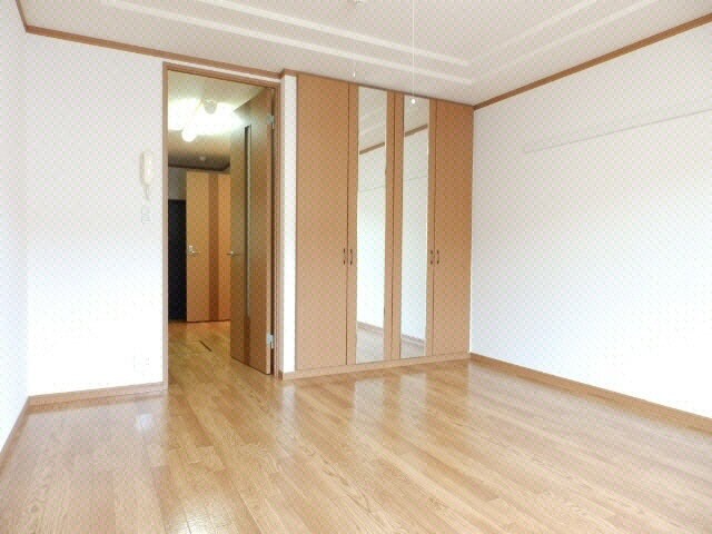 物件内観写真8　(その他部屋・スペース-洋室)