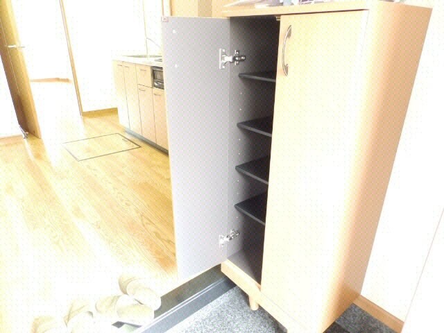 物件内観写真14　(靴箱)