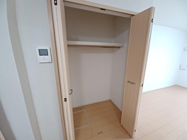 収納(同型参考写真)