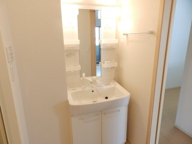 物件内観写真11　(同型タイプの写真です)