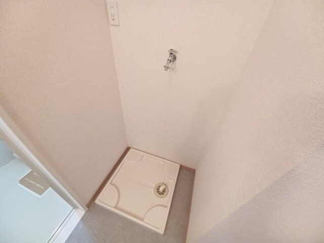 物件内観写真18　(同物件別室反転タイプ)