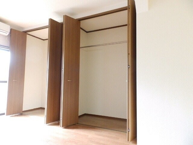 物件内観写真10　(別部屋の写真です)