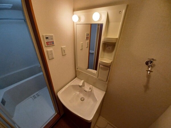 洗面所(同物件別部屋写真)