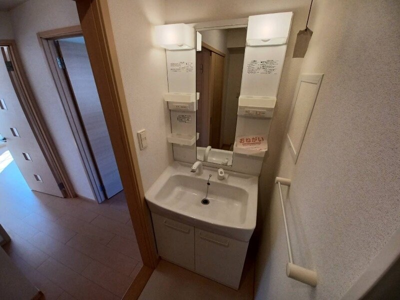 物件内観写真10　(同タイプ反転写真)