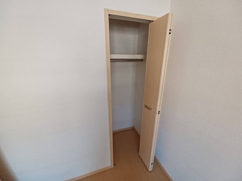 物件内観写真11　(同タイプ反転写真)