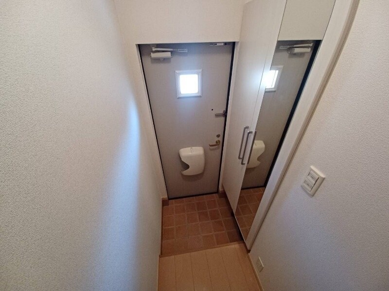 物件内観写真13　(同タイプ反転写真)