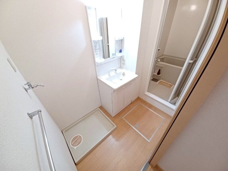 物件内観写真11　(同物件別室の写真です。)