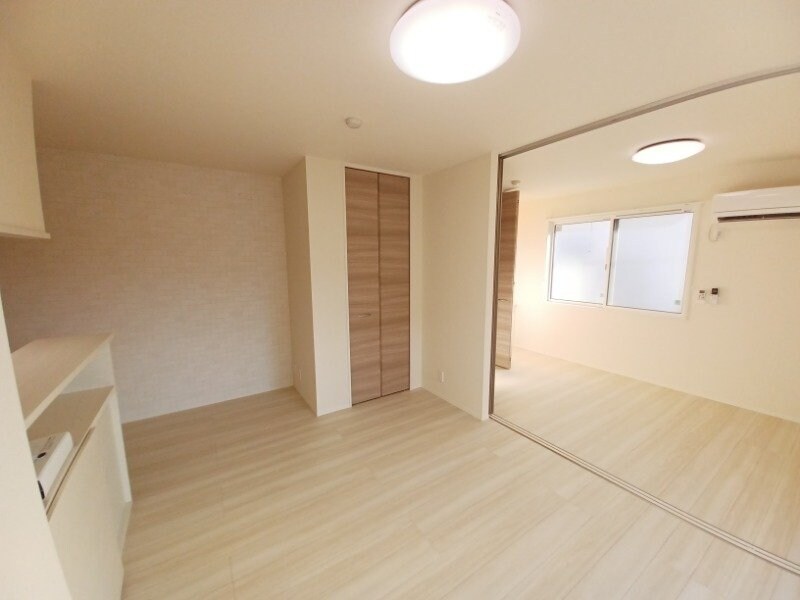 物件内観写真7　(別部屋のお写真です。)