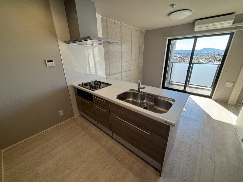 物件内観写真8　(同型反転タイプのお写真です)