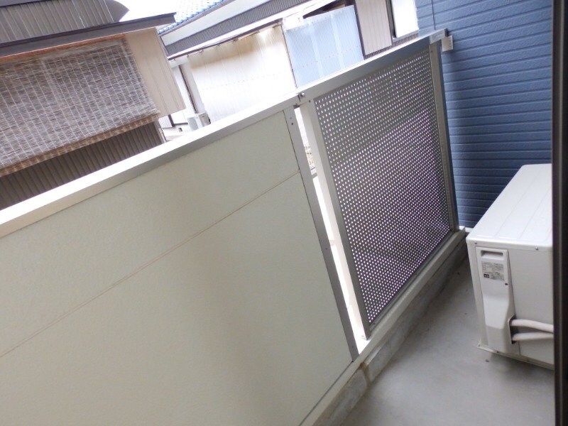 物件内観写真16　(同型反転部屋写真です。)