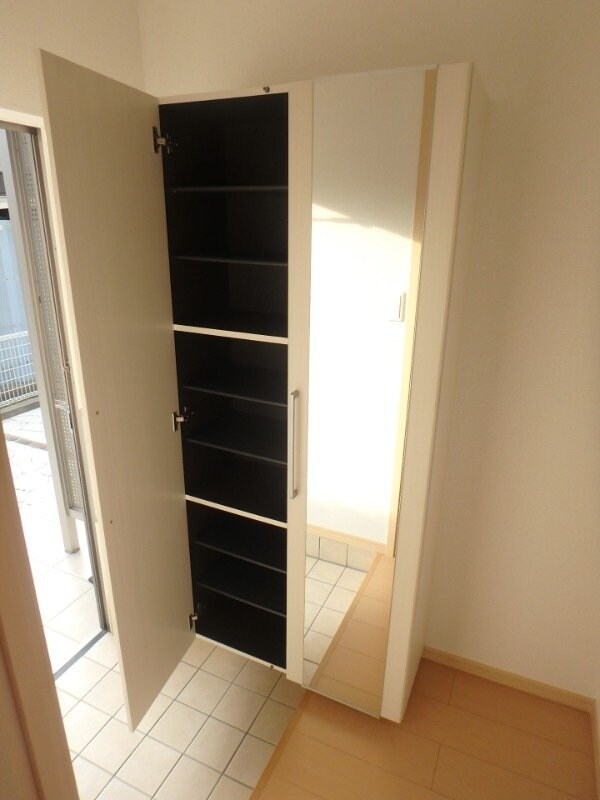 物件内観写真24　(同型反転部屋写真です。)