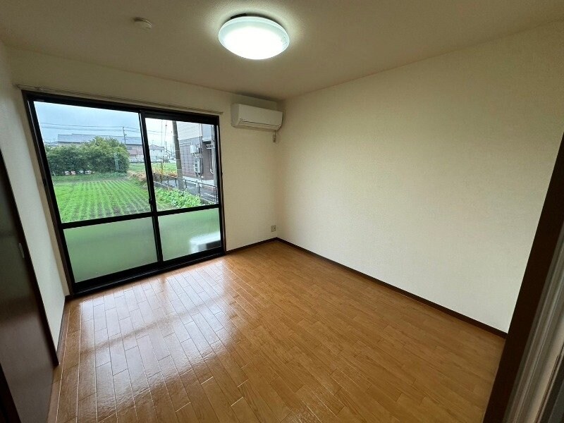 物件内観写真10　(同物件別部屋の写真)