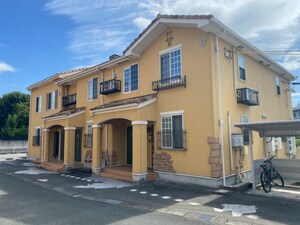 ルシヨン　Ｃ棟外観写真