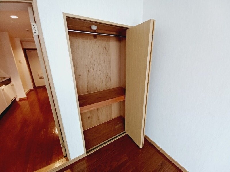 物件内観写真17　(同型別室のお写真です。)