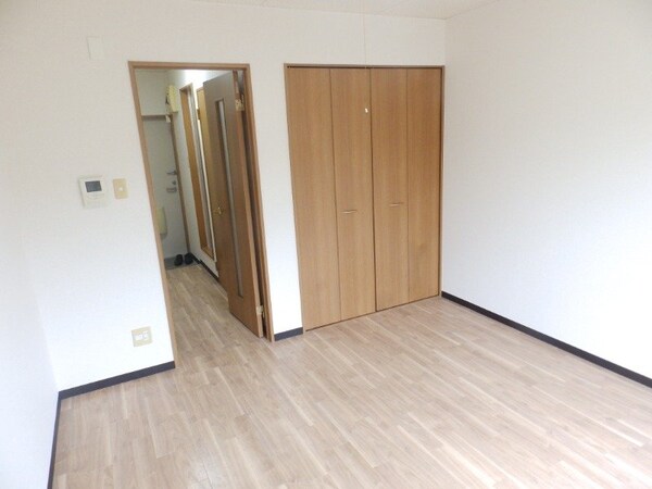 居室・リビング(別部屋参考写真です)