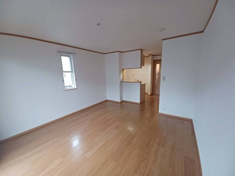 物件内観写真6　(同物件別室反転タイプ)