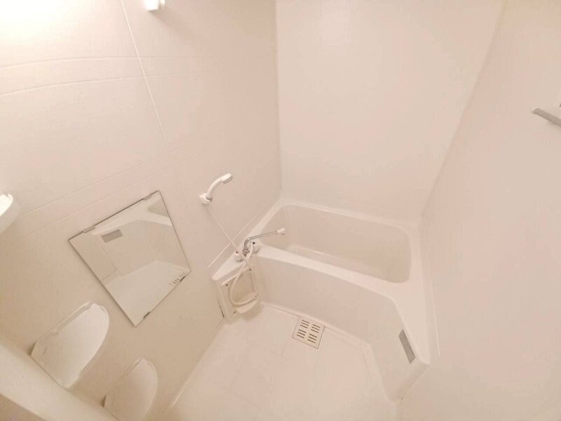 物件内観写真8　(同物件別室反転タイプ)