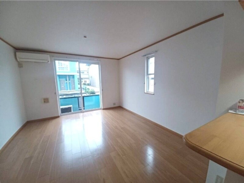 物件内観写真9　(同物件別室反転タイプ)