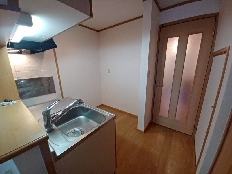 物件内観写真20　(同物件別室反転タイプ)