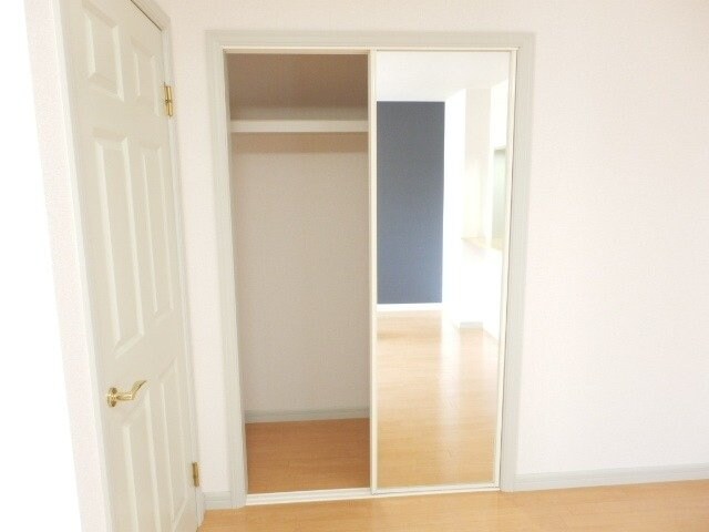 物件内観写真19　(同型参考写真)