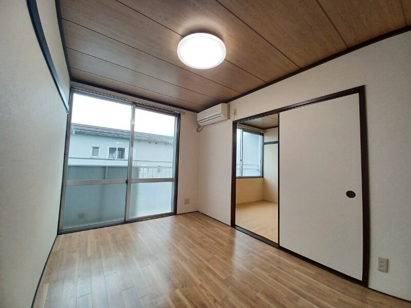 物件内観写真3　(別部屋のお写真です)