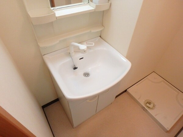 洗面所(同物件別部屋写真)
