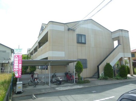 リヴェール外観写真
